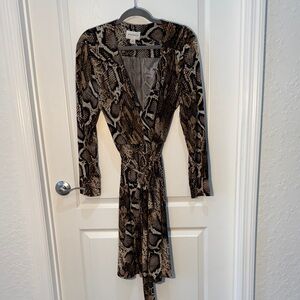 Donna Morgan Brown Snake Print Long Sleeve Dress Tie at Waist V Neck Size 16
